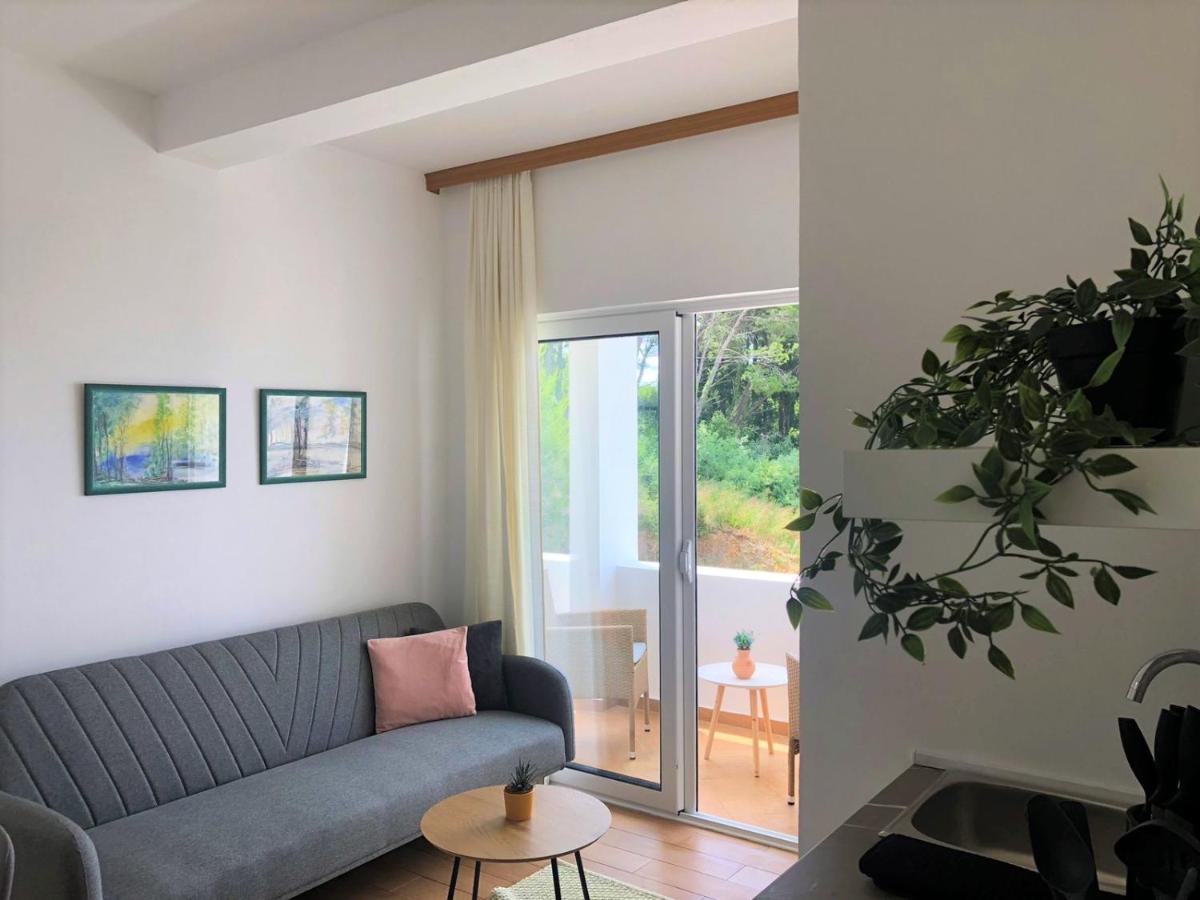 Apartments Lungo Mare Улцинь Екстер'єр фото