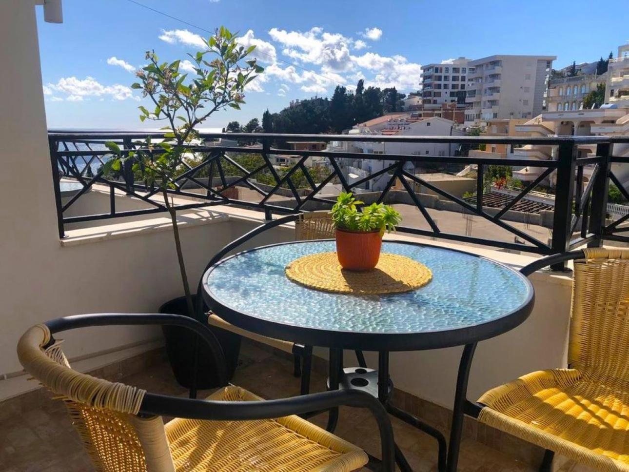 Apartments Lungo Mare Улцинь Екстер'єр фото