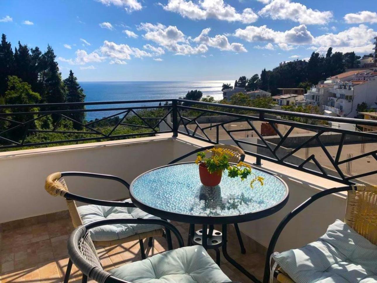 Apartments Lungo Mare Улцинь Екстер'єр фото