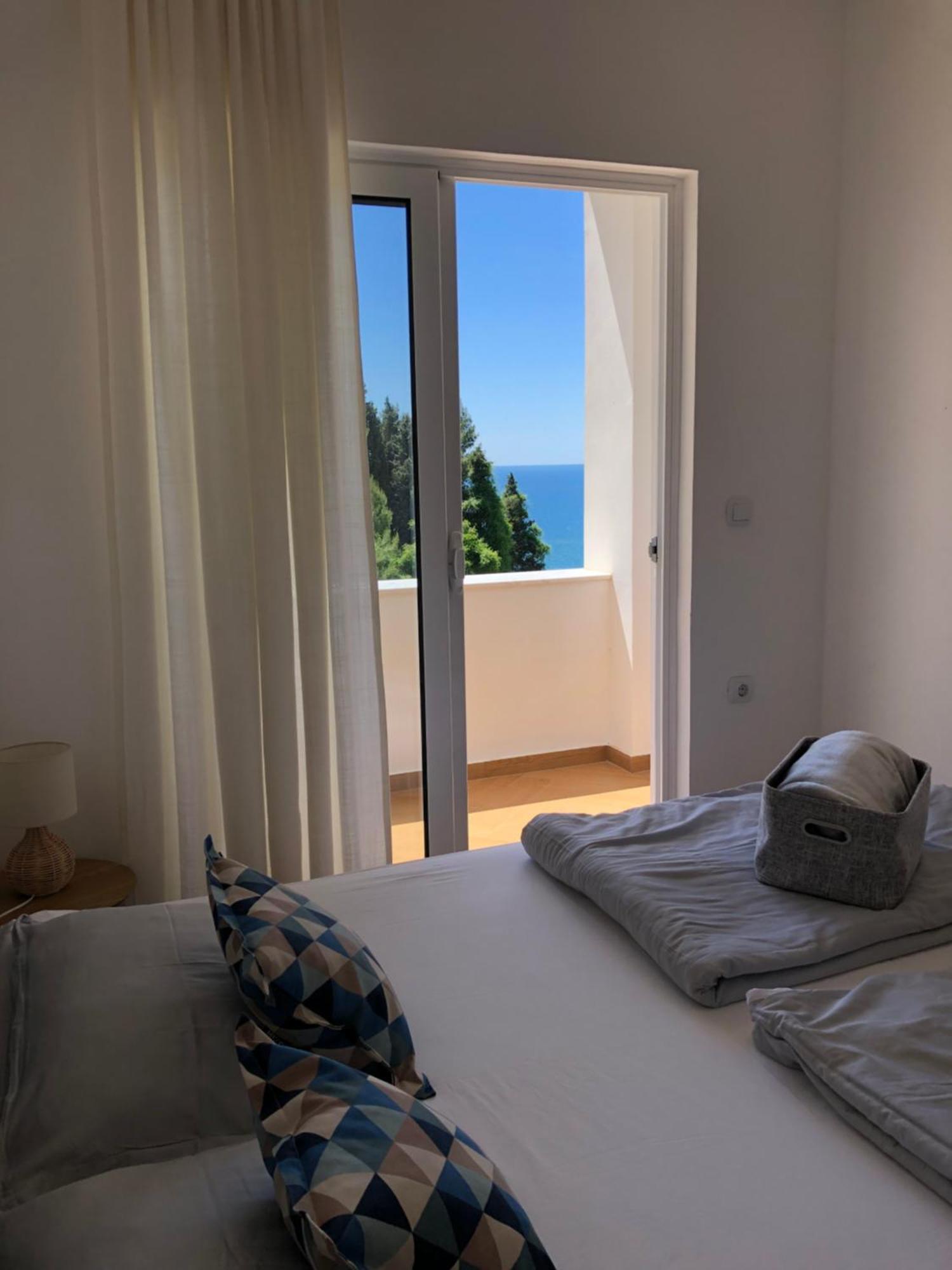 Apartments Lungo Mare Улцинь Екстер'єр фото